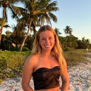 Meet your Posher, Carly